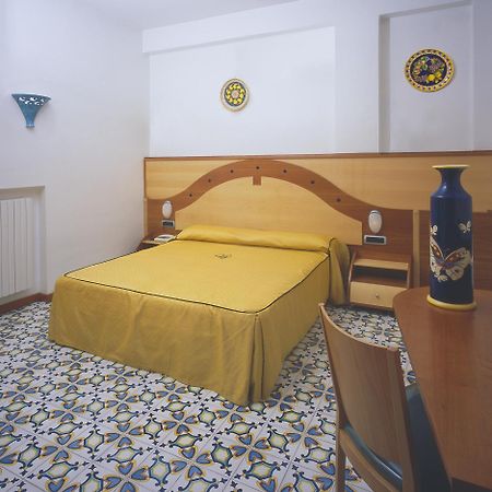 Hotel Bristol วิเอตริ ภายนอก รูปภาพ