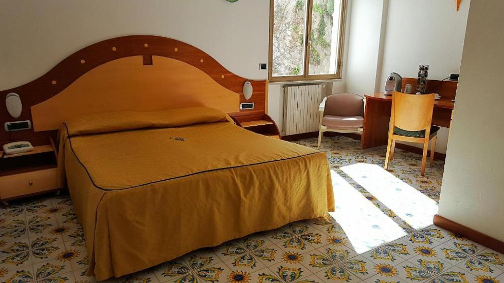 Hotel Bristol วิเอตริ ภายนอก รูปภาพ