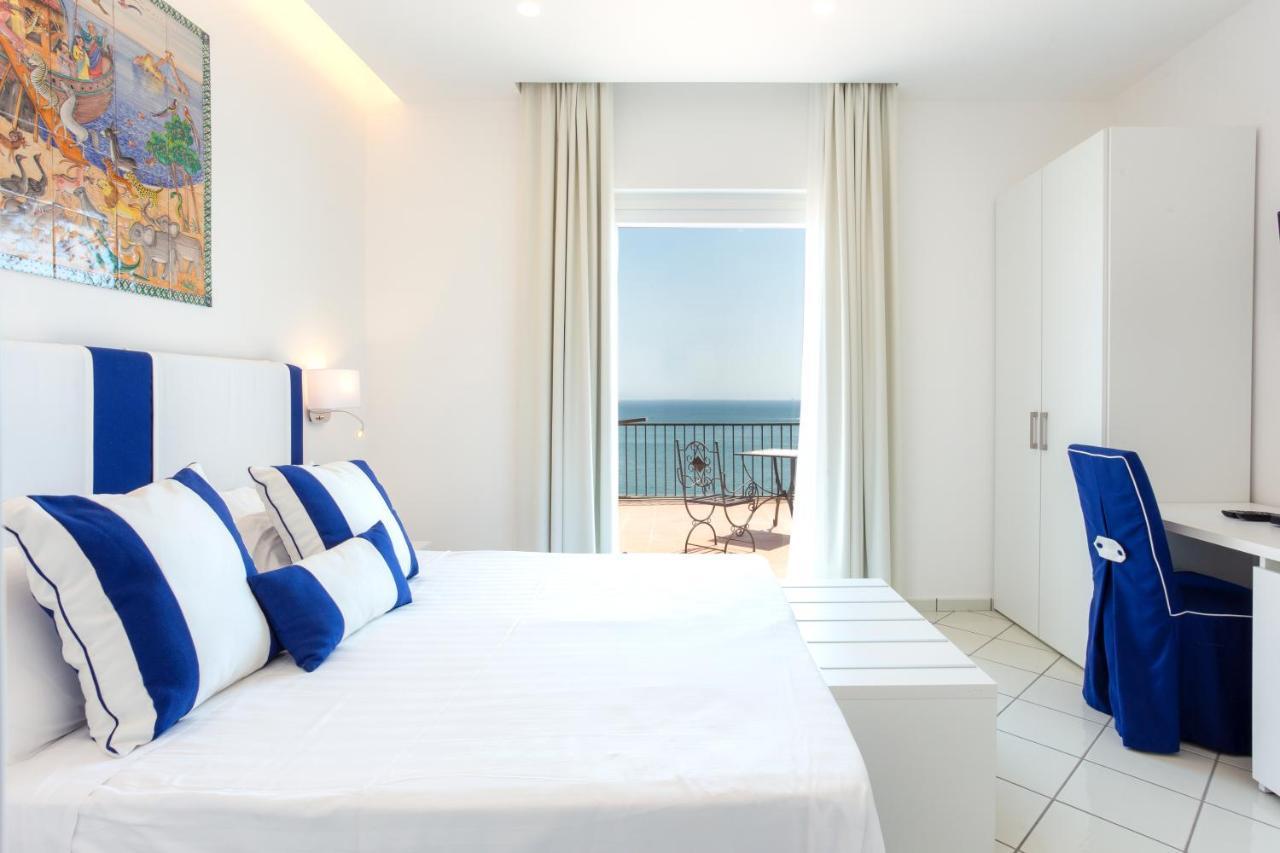 Hotel Bristol วิเอตริ ภายนอก รูปภาพ