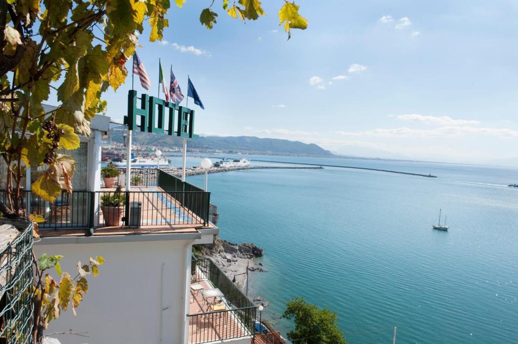 Hotel Bristol วิเอตริ ภายนอก รูปภาพ
